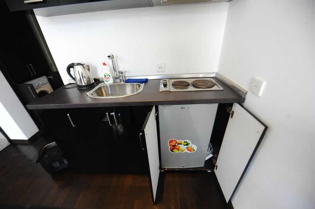 Black-White Rooms Batumi Luaran gambar
